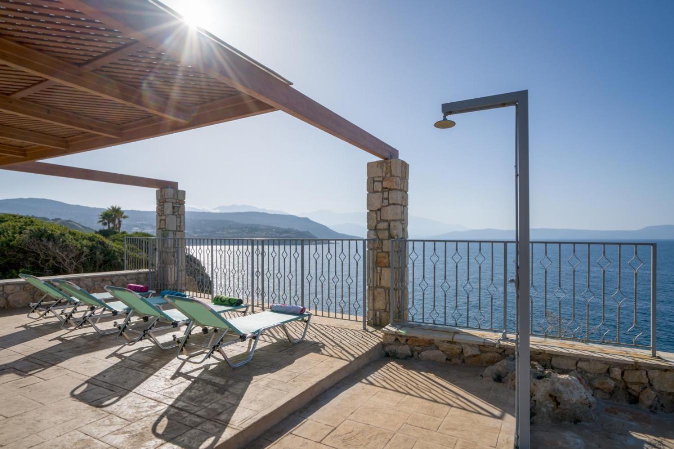 Family Big Apartment Next To The Sea 2-5 People Atsipopoulo Dış mekan fotoğraf